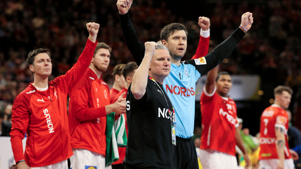 Die Dänen bleiben bei der EM ohne Punktverlust. - Foto: Claus Bergmann/dpa