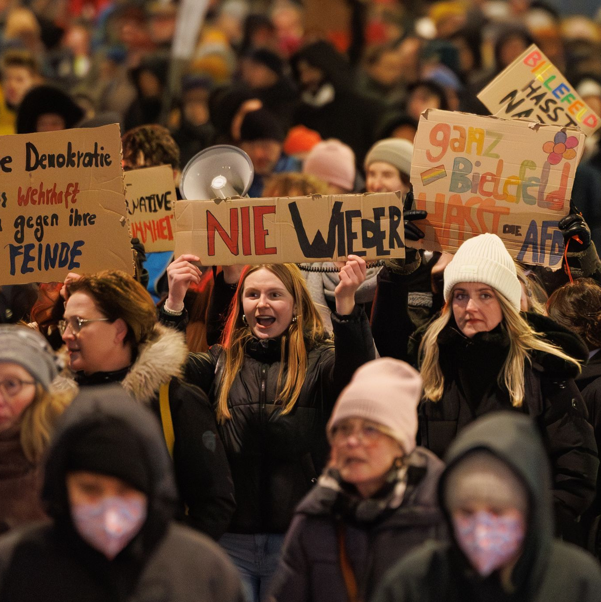 Demonstration in Bielefeld. - Foto: Friso Gentsch/dpa