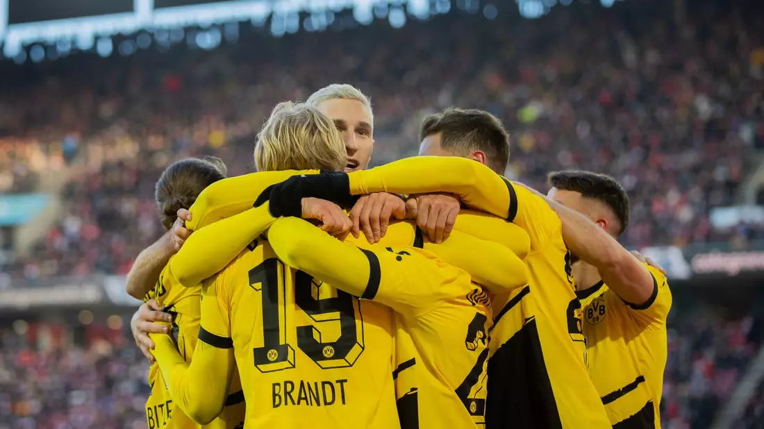 Der BVB setzte sich souverän in Köln durch. - Bild: Rolf Vennenbernd/dpa