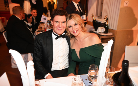 Zehntausende fliehen vor den Flammen, darunter auch Carsten Maschmeyer und seine Familie. (Archivfbild) - Foto: Felix Hörhager/dpa