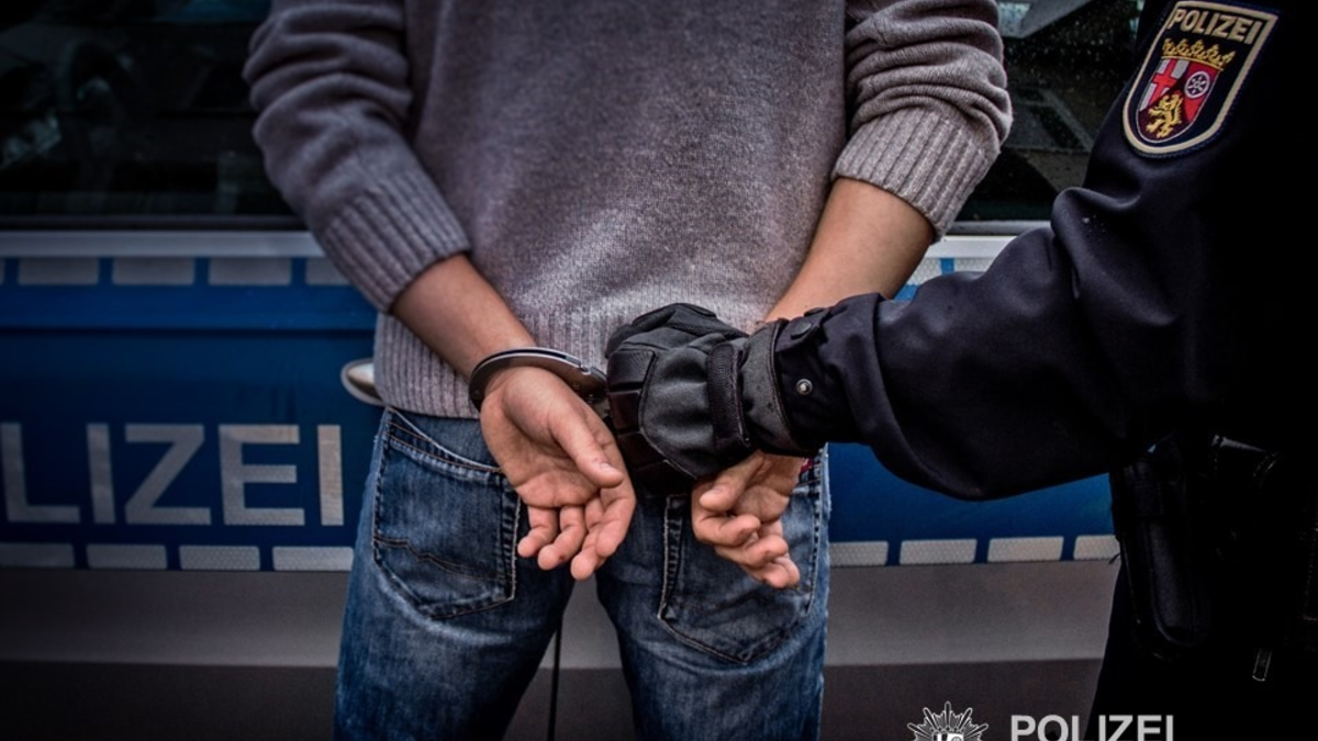 POL-PDLU: Schlägerei mit anschließendem Widerstand gegen Polizeibeamte - Foto: presseportal.de