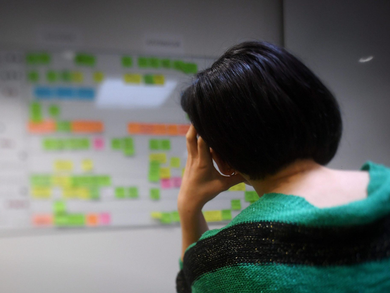 Jeder dritten berufstätigen Person in Deutschland fehlt laut Umfrage nach eigener Darstellung die Energie für die tägliche Arbeit. - Foto: Antti Aimo-Koivisto/Lehtikuva/dpa