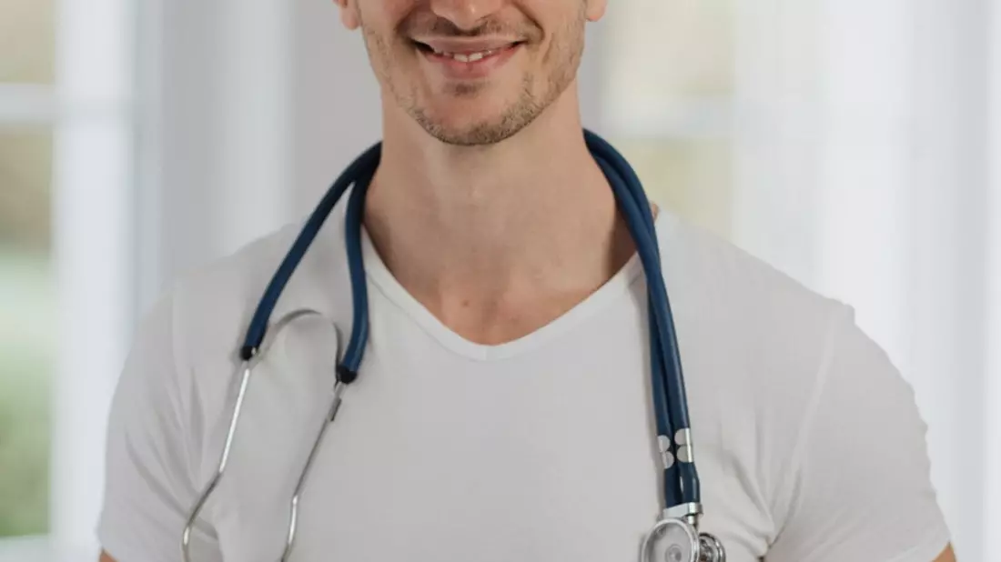 Medfluencer Doc Felix im Apotheken Umschau-Interview: Es ist so geil, gesund zu sein! - Bild: presseportal.de