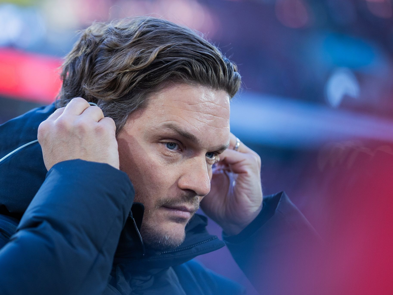 BVB-Trainer Edin Terzic freute sich über den Sieg seiner Mannschaft. - Foto: Rolf Vennenbernd/dpa