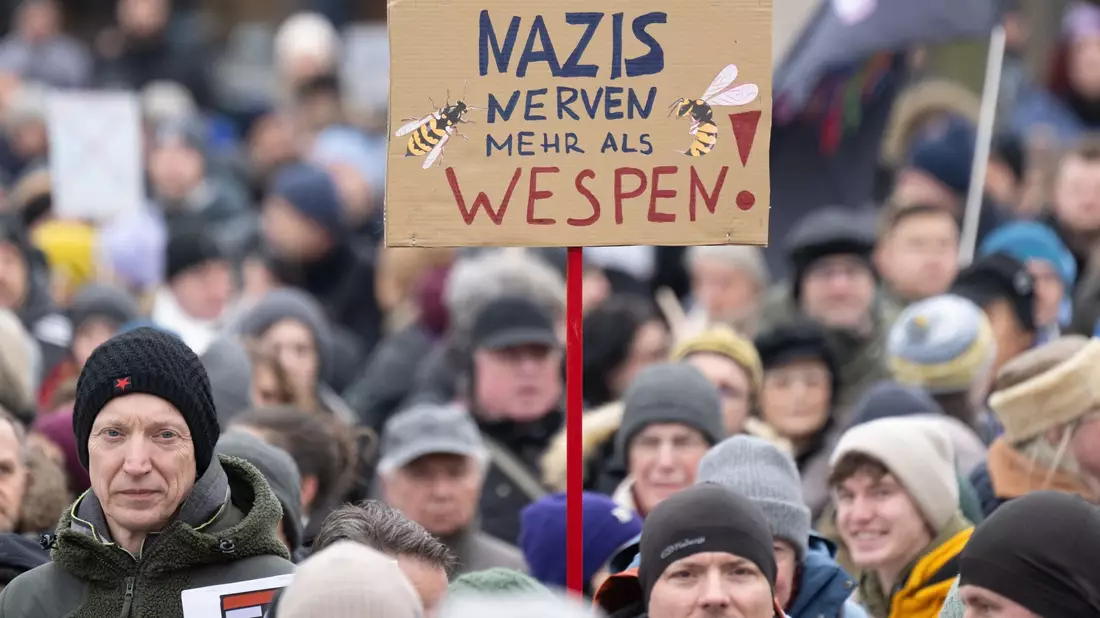 Auch in Görlitz wurde gegen Rechtsextremismus demonstriert. - Bild: Sebastian Kahnert/dpa