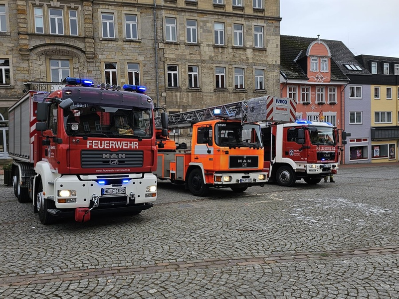 FW Helmstedt: Massiver Wasserschaden sorgt für Großeinsatz - Foto: presseportal.de