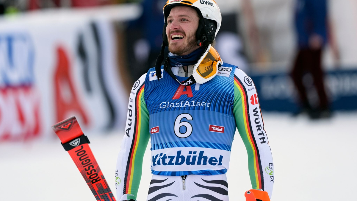 Holte in Kitzbühel den vierten Weltup-Sieg seiner Karriere: Linus Strasser. - Foto: Giovanni Auletta/AP/dpa