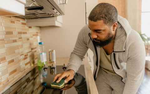 Umfrage von Taskrabbit zeigt: Prokrastination und Strebertum liegen beim Hausputz dicht beieinander - Foto: presseportal.de