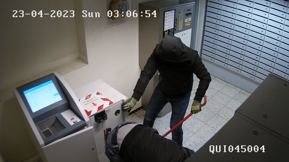 POL-SE: Quickborn - Einbrüche in Verkehrsbetriebe - Öffentlichkeitsfahndung - Polizei sucht Zeugen - Foto: presseportal.de