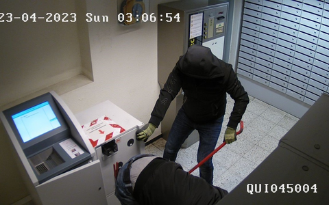 POL-SE: Quickborn - Einbrüche in Verkehrsbetriebe - Öffentlichkeitsfahndung - Polizei sucht Zeugen - Foto: presseportal.de POL-SE: Quickborn - Einbrüche in Verkehrsbetriebe - Öffentlichkeitsfahndung - Polizei sucht Zeugen - Foto: presseportal.de