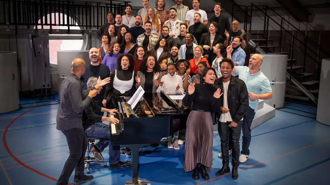 Das Heldentraining hat begonnen: Probenstart für Disneys HERCULES / Cast, Crew und Creatives starten in die heiße Phase des Showaufbaus im Stage Theater Neue Flora - Bild: presseportal.de