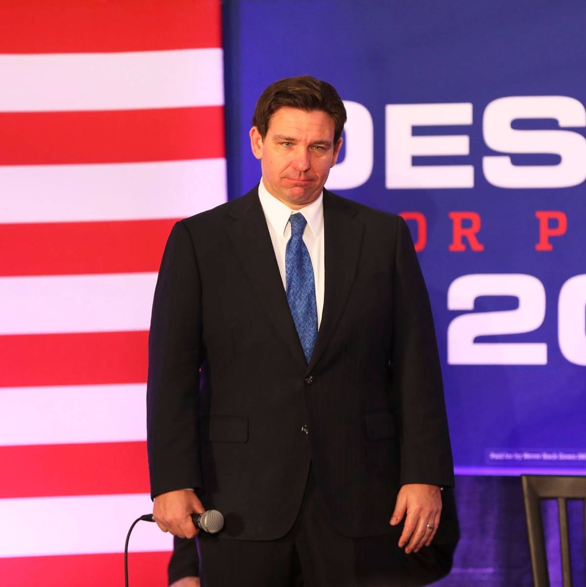 Vor einigen Monaten hatte Floridas ultrakonservativer Gouverneur Ron DeSantis noch als aussichtsreichster parteiinterner Konkurrent für Trump gegolten. - Foto: Jeffrey Collins/AP