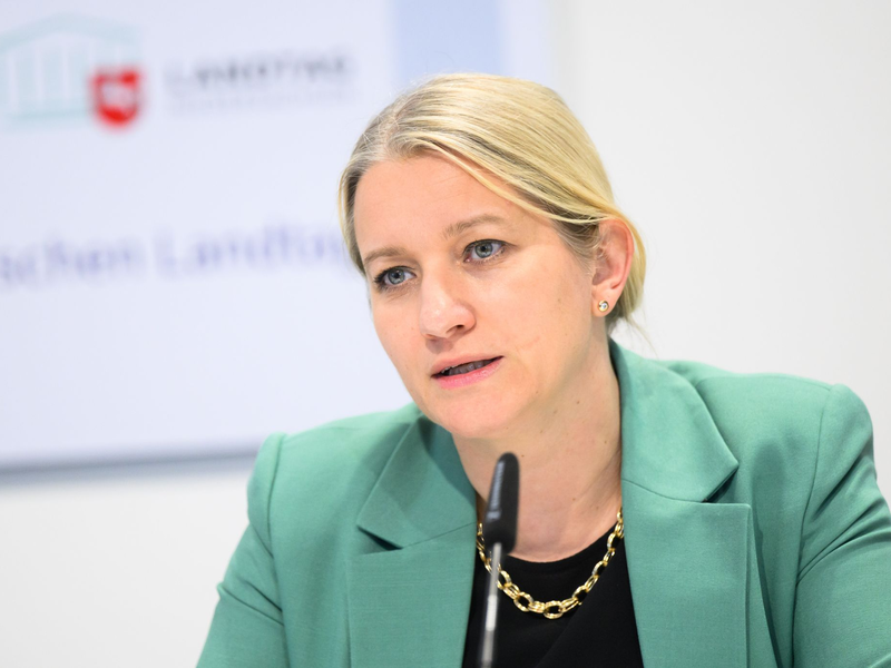 Einige Delikte sollten nach Ansicht von Niedersachsens Justizministerin Kathrin Wahlmann (SPD) härter bestraft werden. - Foto: Julian Stratenschulte/dpa