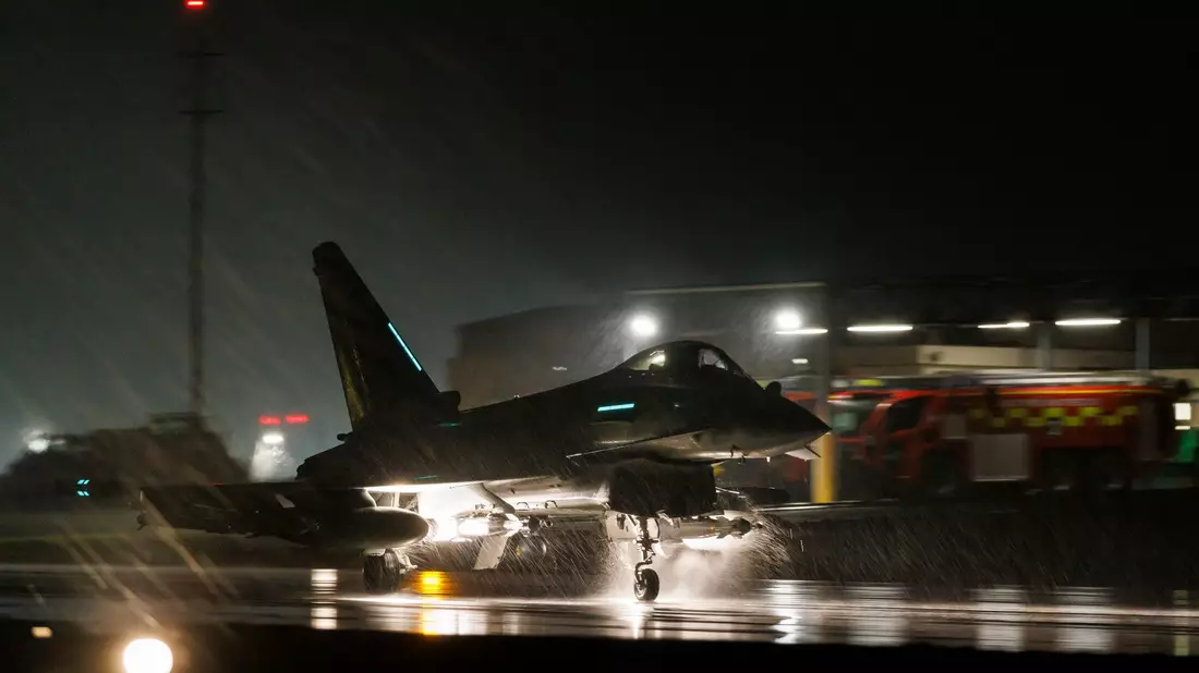 Die USA und Großbritannien haben Stellungen der Huthi-Miliz im Jemen angegriffen - es ist der zweite koordinierte Militärschlag binnen zwei Wochen. - Bild: As1 Jake Green Raf/Royal Air Force/dpa