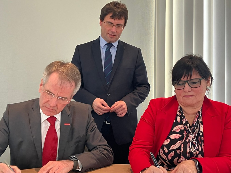 Neue Vergabevereinbarung / Handwerk und BLB NRW stärken Zusammenarbeit - Foto: presseportal.de