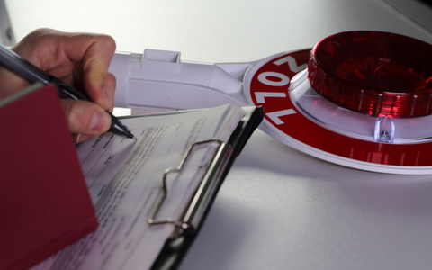 HZA-N: Nürnberger Zoll deckt auf: es war Schwarzarbeit, keine Familienhilfe - Foto: Zoll, presseportal.de