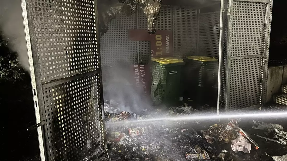 POL-AC: Sachbeschädigung durch Feuer - Kripo ermittelt - Bild: presseportal.de