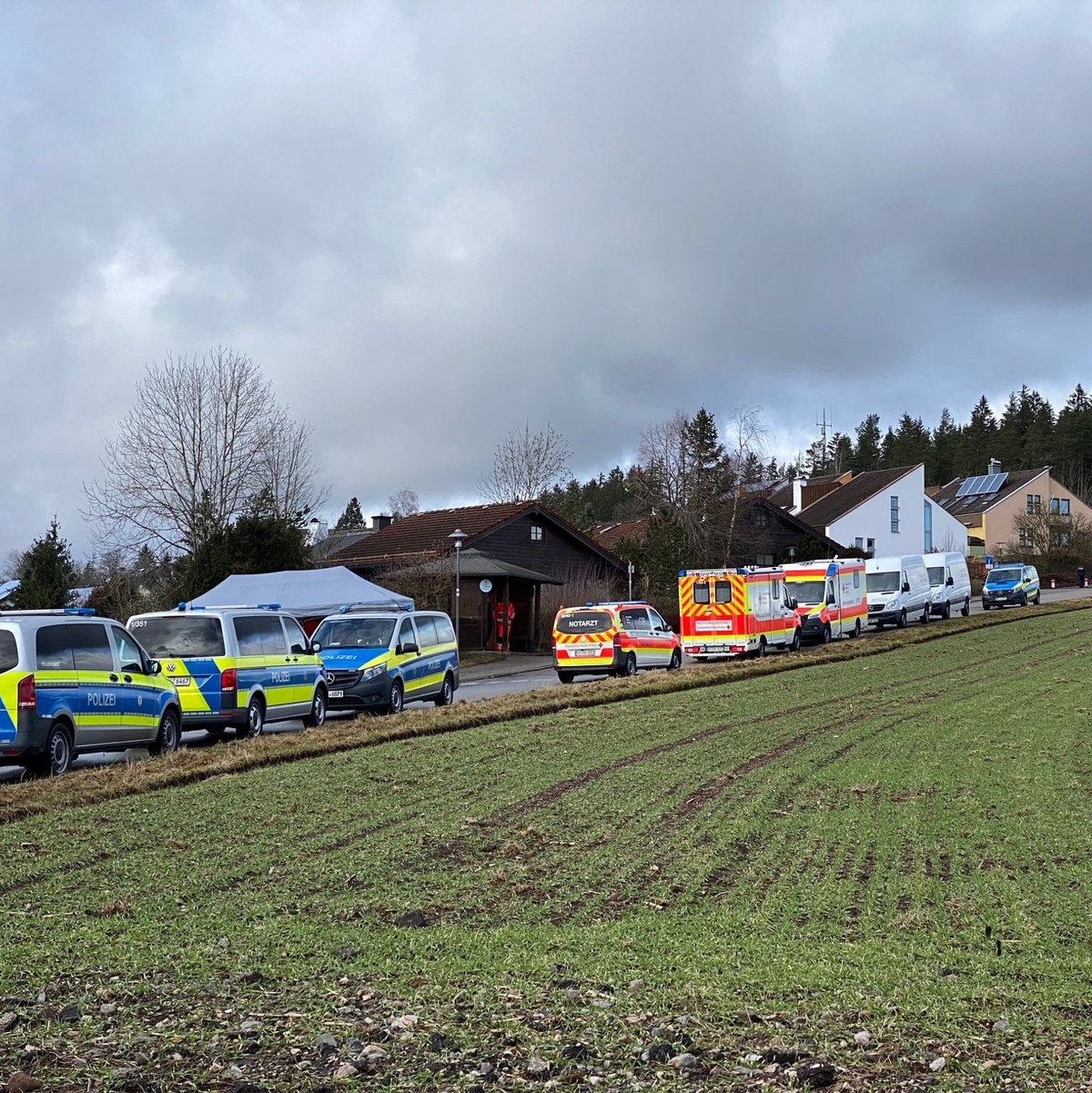Die Polizei war mit einem Großaufgebot im Einsatz. - Foto: Silas Stein/dpa