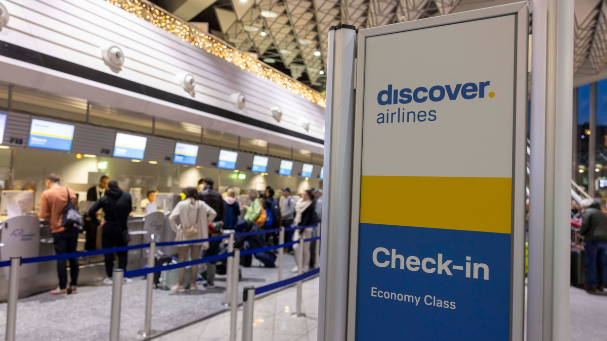 Discover hatte angekündigt, am Samstag zwei Drittel sämtlicher Flüge anzubieten. - Foto: Helmut Fricke/dpa
