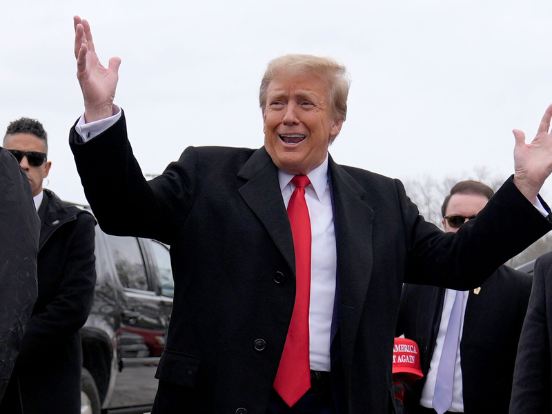 Dass Trump nun auch in New Hampshire siegt, zeigt einmal mehr, wie eisern die Parteibasis hinter dem 77-Jährigen steht. - Foto: Matt Rourke/AP/dpa