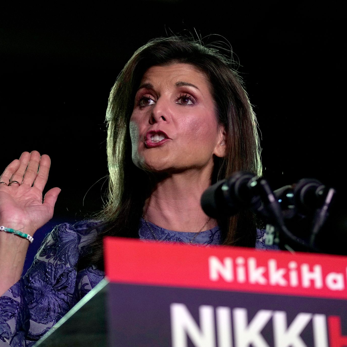 Trotz Niederlage in New Hampshire: Nikki Haley will weiter um die Präsidentschaftskandidatur der Republikaner kämpfen. - Foto: Charles Krupa/AP