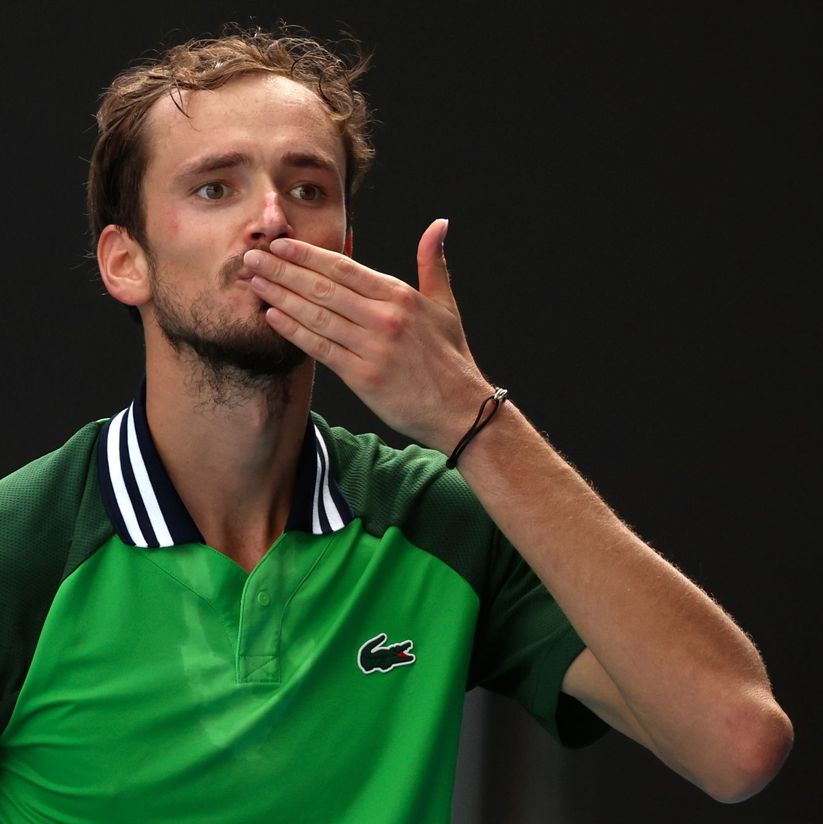 Daniil Medwedew ist bei den Australian Open ins Halbfinale eingezogen. - Foto: Asanka Brendon Ratnayake/AP