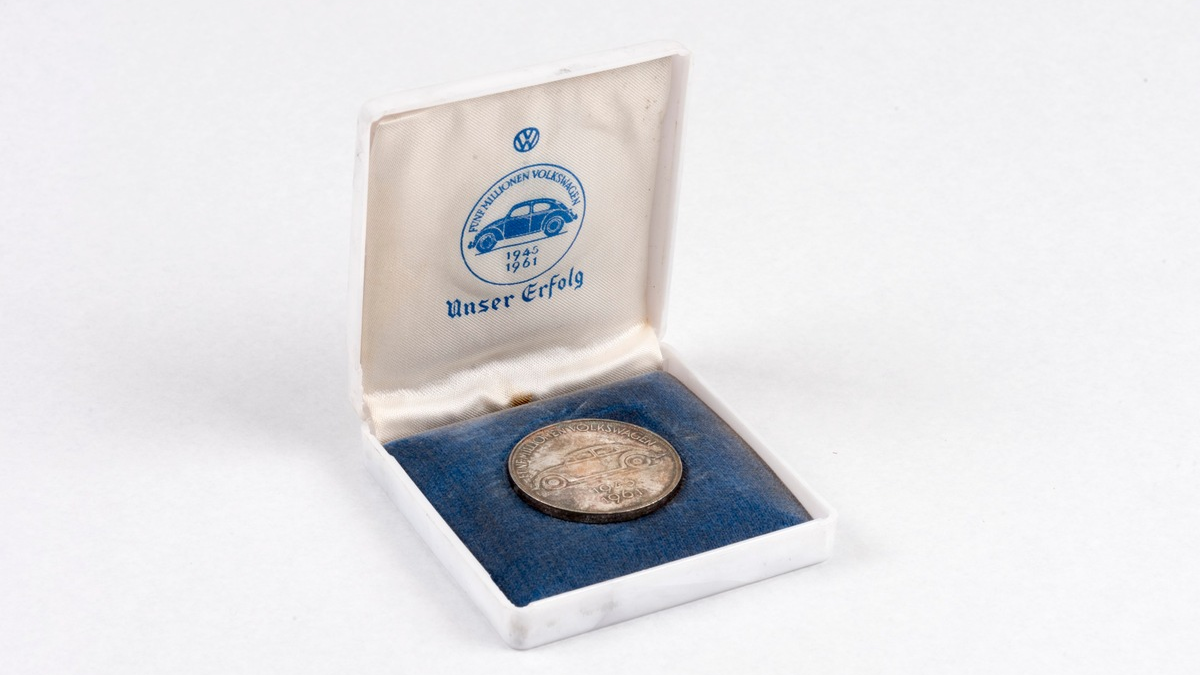 POL-FL: Flensburg: Polizei sucht Besitzer von Fundsachen aus möglichem Einbruch - Foto: presseportal.de