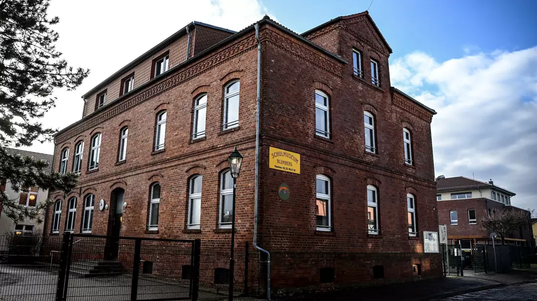 Die Grund- und Oberschule Blumberg. - Bild: Britta Pedersen/dpa