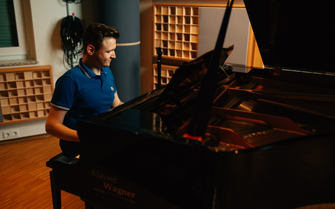 Patrick Khatrao: Der Hörbuchmarkt boomt - so können Sprecher davon profitieren - Foto: presseportal.de