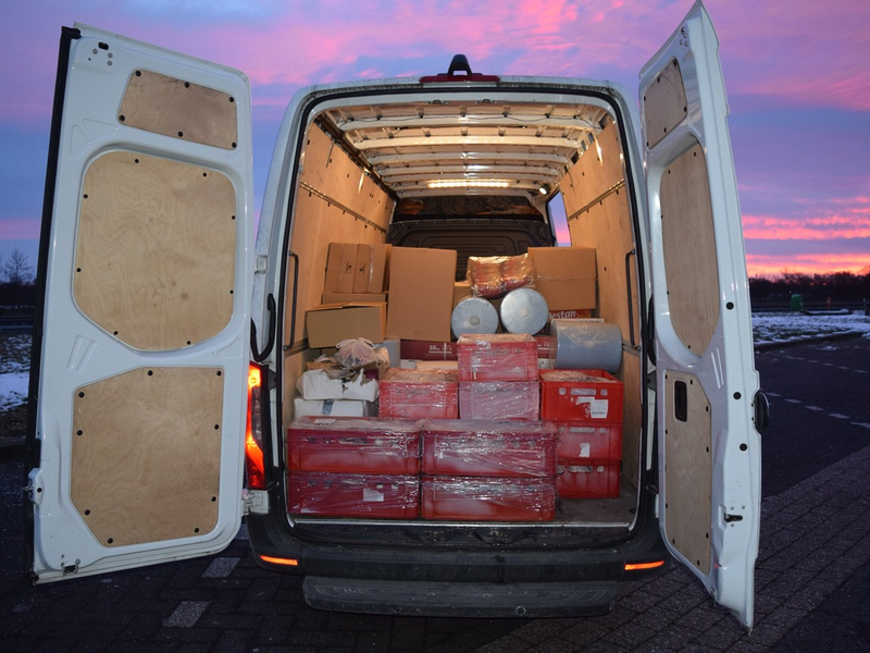 POL-DEL: Autobahnpolizei Ahlhorn: Kontrolle eines Kleintransporters auf der Autobahn 28 +++ Fahrzeug mit Lebensmitteln beladen +++ Sicherstellung durch das Veterinäramt des Landkreises Oldenburg angeordnet - Foto: presseportal.de