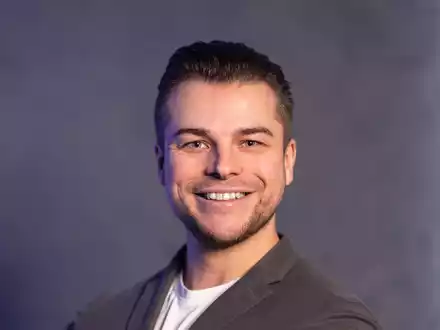 YouTube, TikTok oder Instagram? - Social-Media-Experte Tom Zovko von der ZOVKO Consulting GmbH verrät, welche Plattform Coaches und Agenturen wirklich groß herausbringt - Foto: presseportal.de
