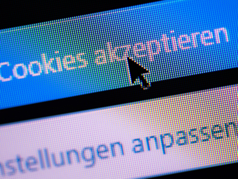 Cookies sind kleine Dateien, die ein Browser auf dem Onlinegerät eines Nutzers speichert. - Foto: Lino Mirgeler/dpa