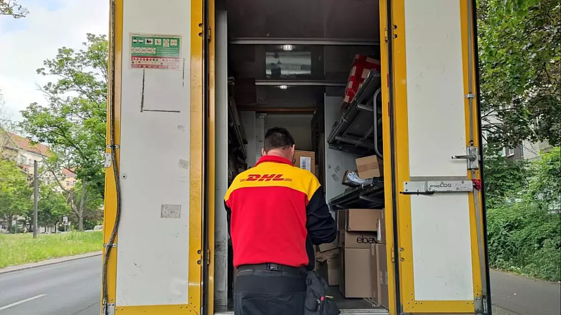 DHL-Paketfahrer (Archiv) - Bild: über dts Nachrichtenagentur