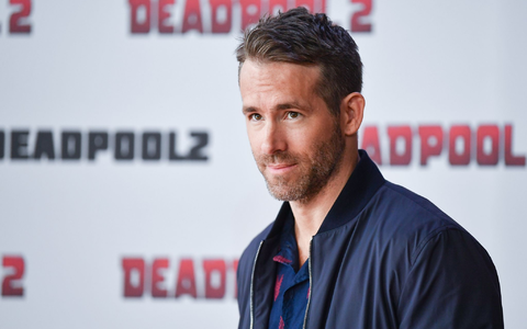 Er wurde zum «Sexiest Man Alive» ausgewählt, er gehört zu den bestbezahltesten Schauspielern und ihm gehört ein Fußballverein: Ryan Reynolds. - Foto: Jens Kalaene/dpa-Zentralbild/dpa Er wurde zum «Sexiest Man Alive» ausgewählt, er gehört zu den bestbezahltesten Schauspielern und ihm gehört ein Fußballverein: Ryan Reynolds. - Foto: Jens Kalaene/dpa-Zentralbild/dpa