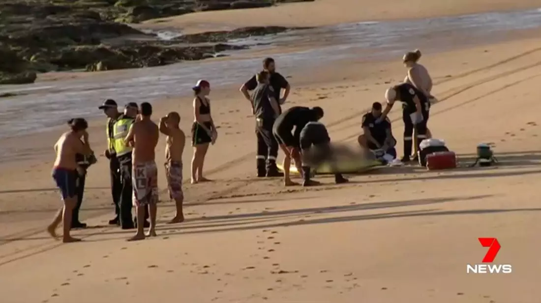 Vor der australischen Südküste sind vier Menschen ertrunken. Eine Nachrichtenseite schreibt von einem «Horror-Unglück». - Bild: 7news Melbourne/7NEWS MELBOURNE/AAP/dpa