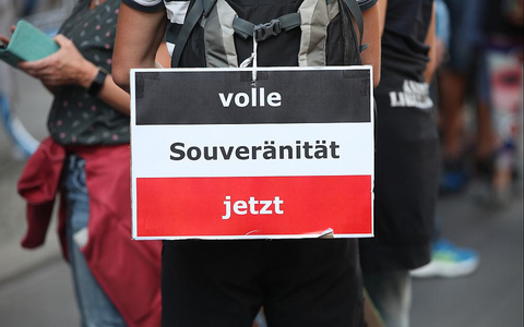 Reichsbürger bei Demo von Corona-Skeptikern - Foto: über dts Nachrichtenagentur