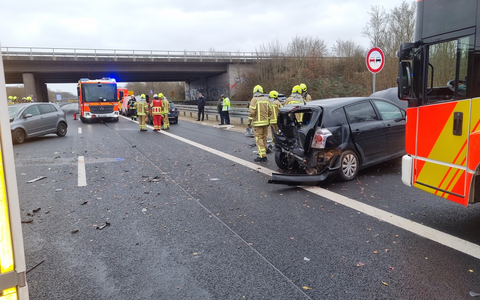 FW Hannover: Verkehrsunfall mehrerer PKW mit mehreren Verletzten - Foto: presseportal.de