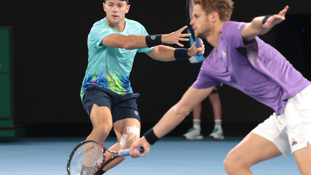 Dominik Koepfer (l) und Yannick Hanfmann haben das Doppel-Halbfinale in Melbourne verloren. - Foto: Frank Molter/dpa