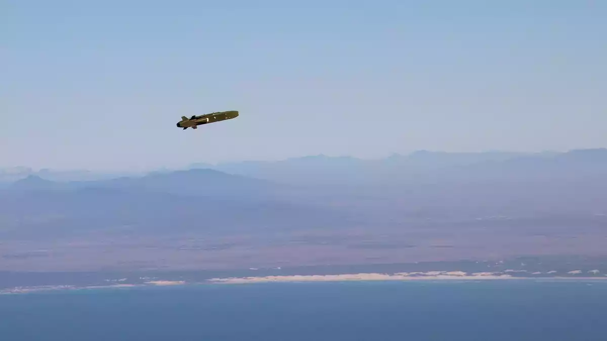 Den raketenförmigen Taurus KEPD-350 bezeichnet die Bundeswehr als einen «der modernsten Flugkörper der Luftwaffe». Der Name Taurus steht als Abkürzung für die englischen Begriffe «Target Adaptive Unitary and Dispenser Robotic Ubiquity System». - Bild: Bundeswehr/dpa
