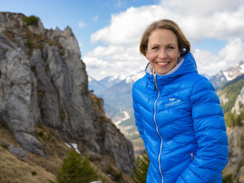 Magdalena Neuner verlängert Partnerschaft mit Pangaea Life und legt ihr Honorar in den Fonds an - Foto: presseportal.de