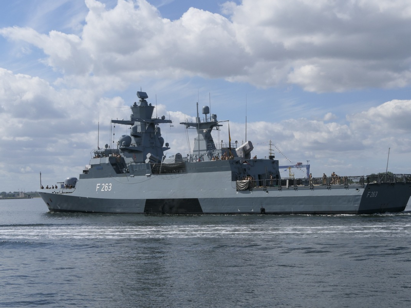 Endlich wieder da- Korvette Oldenburg nach UN-Einsatz zurück im Heimathafen - Foto: presseportal.de