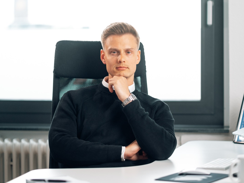 Marvin Flenche: Vertriebstrends 2024 - Das sollten Unternehmen jetzt wissen - Foto: presseportal.de