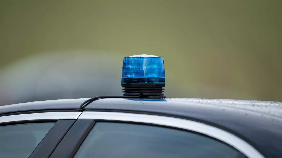 Die Polizei hat in Montabaur wegen einer Bedrohung einen Teil der Stadt abgesperrt. (Symbolbild/Archivbild) - Bild: Silas Stein/dpa