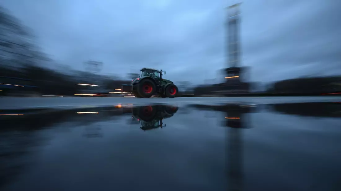 Die Bauernproteste gehen weiter. - Bild: Sebastian Christoph Gollnow/dpa