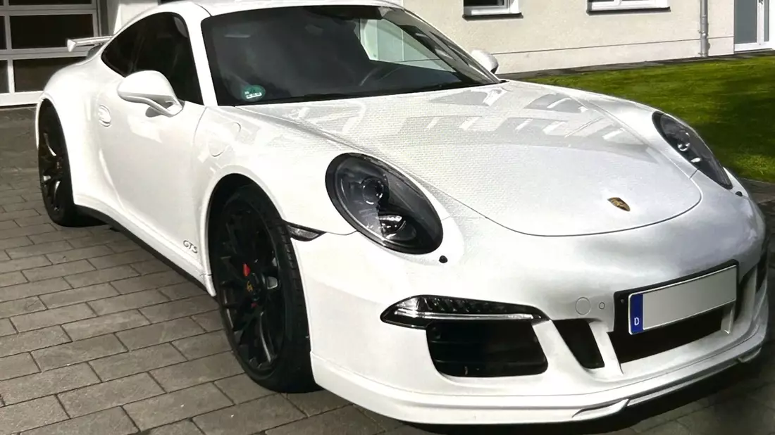 POL-E: Mülheim an der Ruhr: Unbekannte stehlen Porsche aus Garage - Zeugen gesucht - Bild: presseportal.de