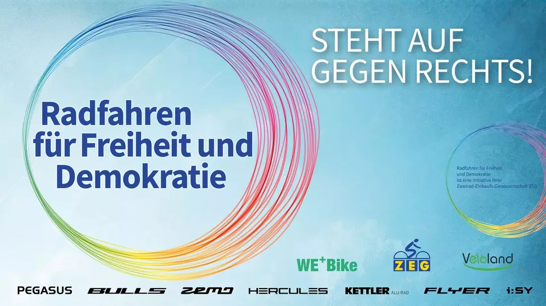 STEHT AUF GEGEN RECHTS! / Radfahren für Freiheit und Demokratie - Bild: presseportal.de