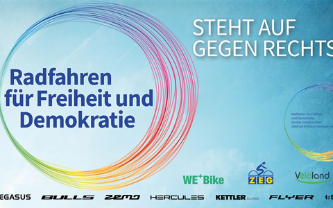 STEHT AUF GEGEN RECHTS! / Radfahren für Freiheit und Demokratie - Foto: presseportal.de