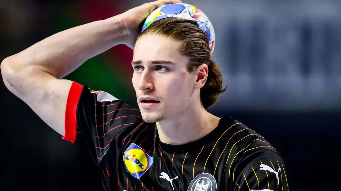 Deutschlands Handball-Star Juri Knorr verlässt die Rhein-Neckar Löwen im Sommer 2025 und wechselt wohl ins Ausland. - Bild: Tom Weller/dpa