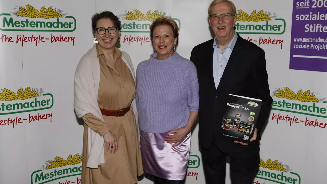 Kostenfreies Bildmaterial Pressekonferenz Mestemacher-Gruppe / Großbäckerei-Gruppe Mestemacher erzielt mit hygienisch verpackten Broten, Tiefkühlkuchen und Knäckebroten 2023 Rekord-Umsatz - Bild: presseportal.de