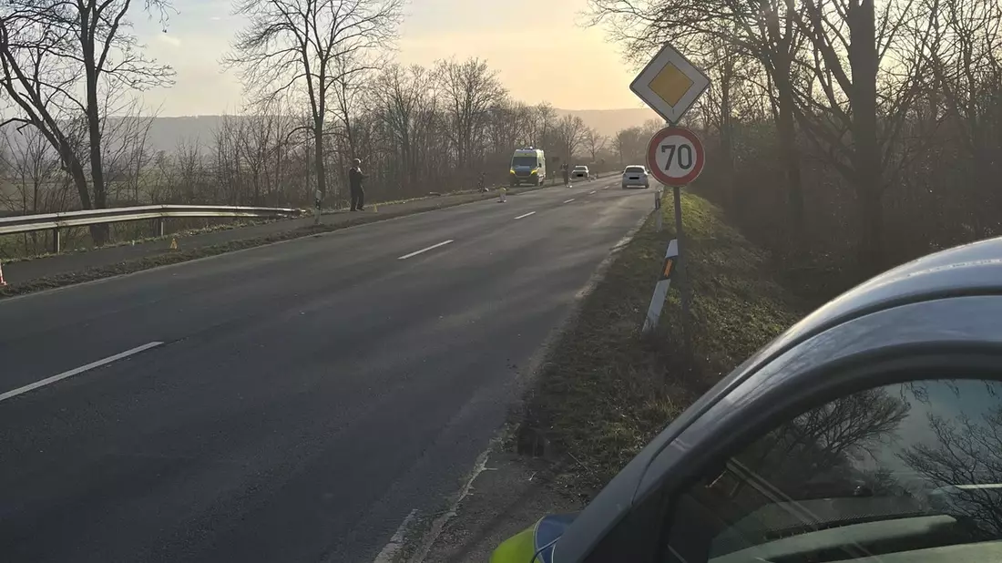 POL-MI: Fahrradfahrer bei Verkehrsunfall schwer verletzt - Zeugen gesucht - Bild: presseportal.de